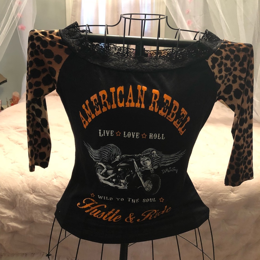 Women’s medium top.